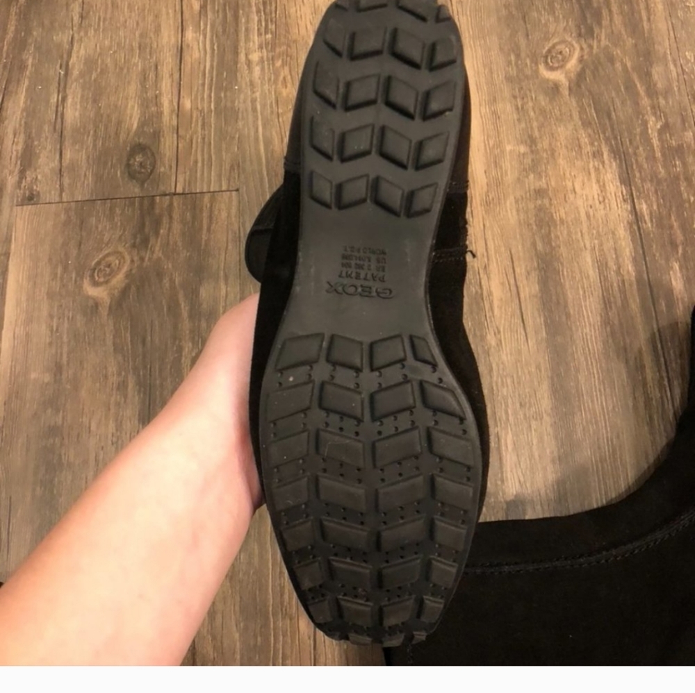 Like New! Geox Suede Boots - Picture 5 of 7